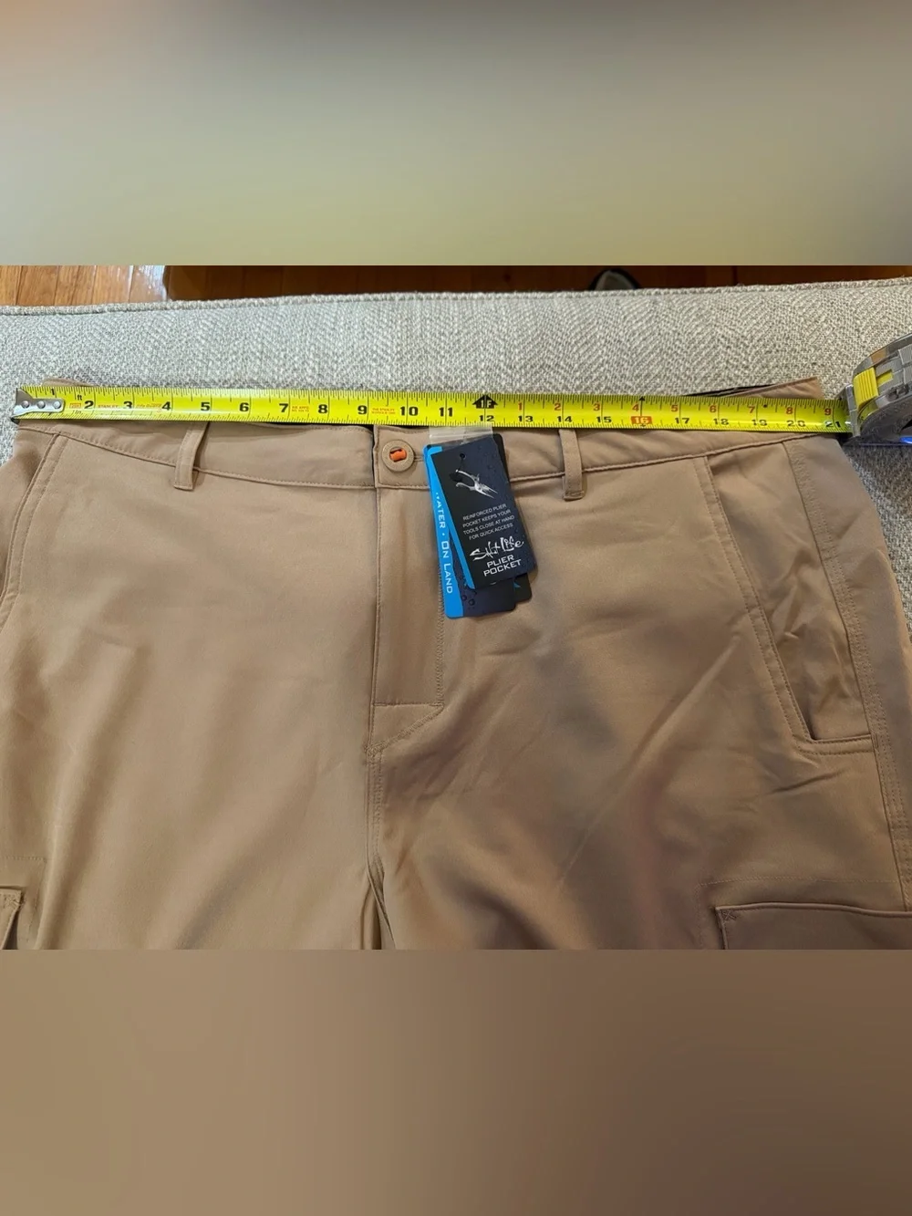 Salt Life Men's Khaki SLX Performance Cargo Shorts- NWT